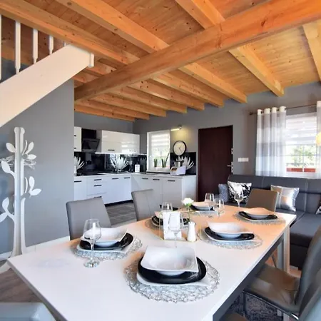 Holiday home La Rusinowo Z Jacuzzi I Sauna Promocja